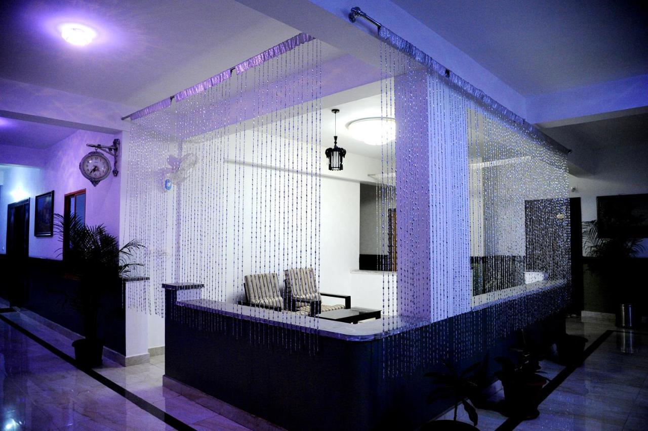 Hotel Alwesal International Madikeri Esterno foto